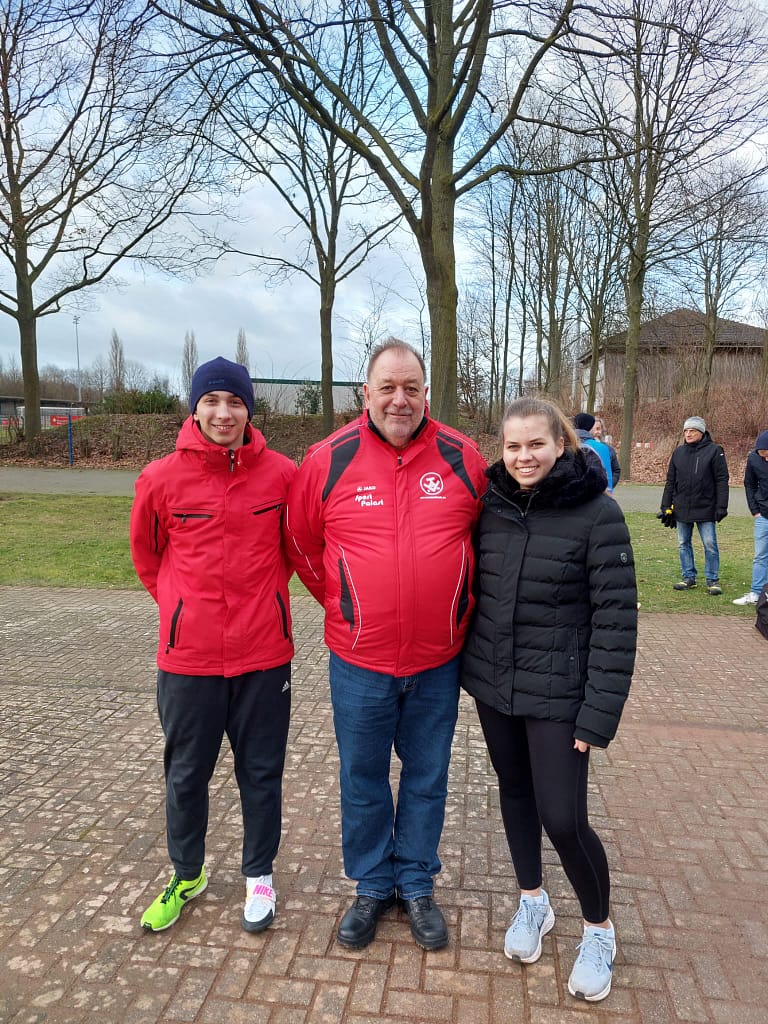 NRW Meisterschaft Düsseldorf und Regionsmeisterschaft Wesel Dreisprung, Stabhochsprung und Winterwurf mit 60m, 60m Hürden und Hochsprung.